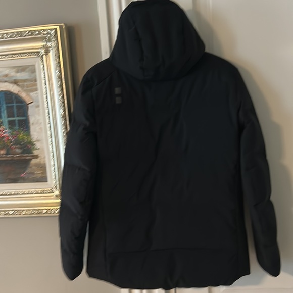 UBR Tech + Tailoring Jacket, Oslo, Norway - Picture 3 of 6